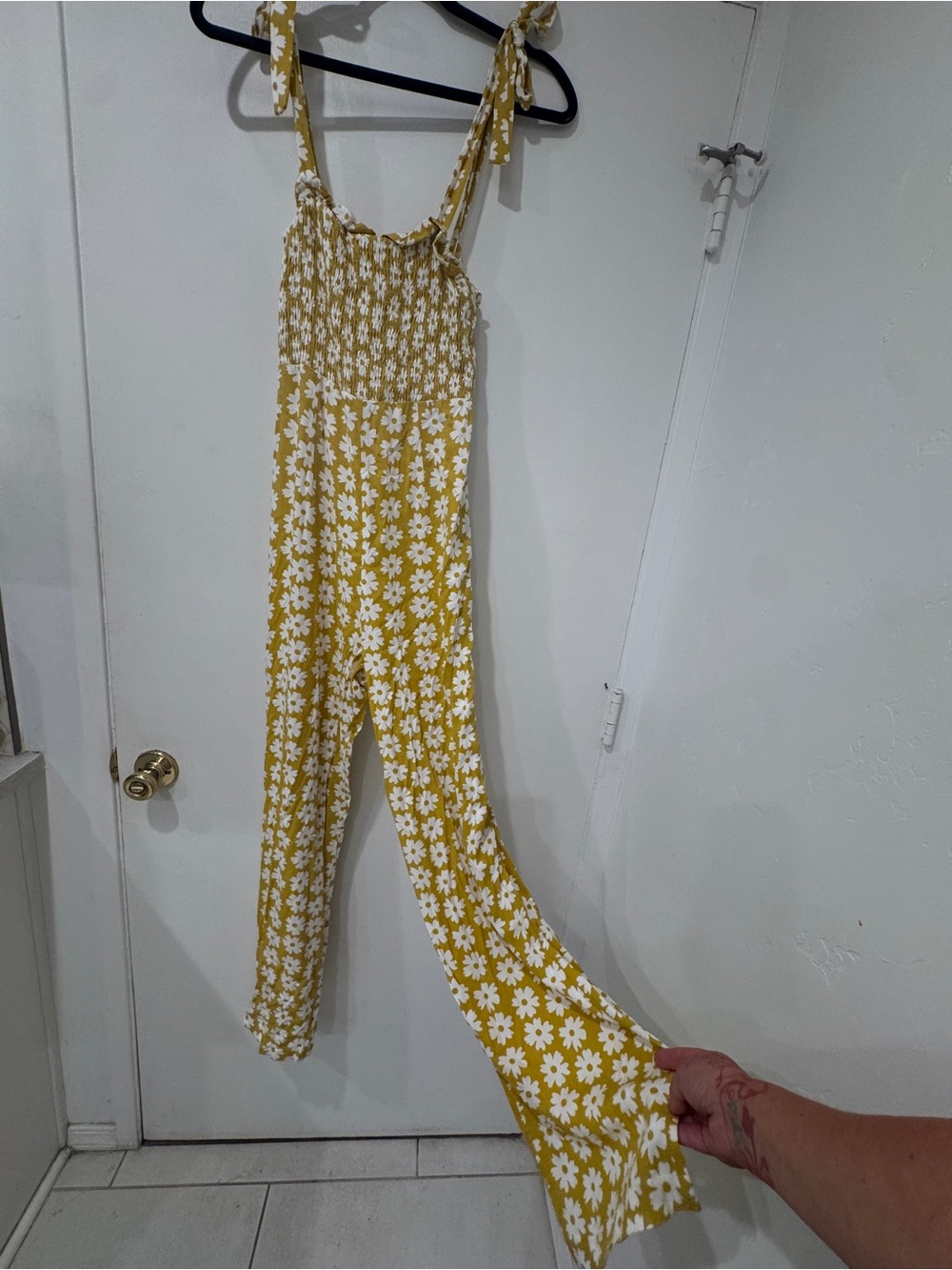 Bridge Mustard Yellow Daisy Jumpsuit 🌼💛 - Picture 2 of 10